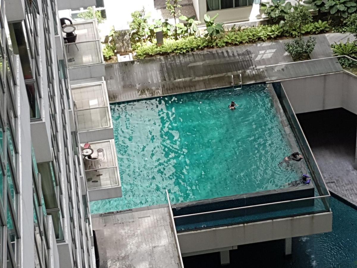 Starsbed Klcc Skyview Roof Pool Hostel クアラルンプール エクステリア 写真
